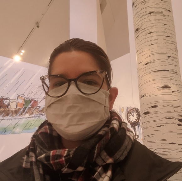 Meet your Posher, Liz - Picture 1 of 1